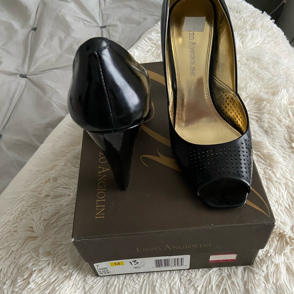 Patent leather heels - Picture 2 of 5